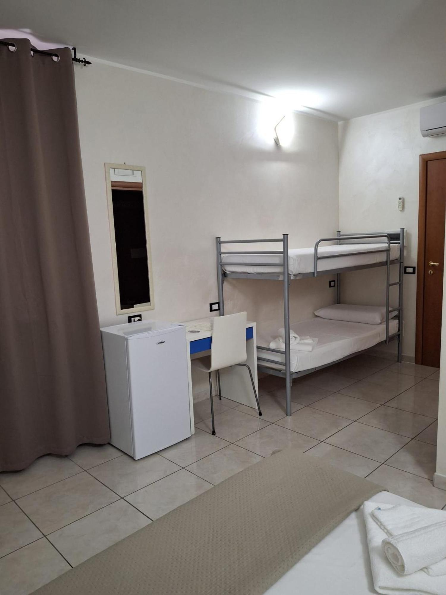 Affittacamere Da Rocco Lesina Exterior foto