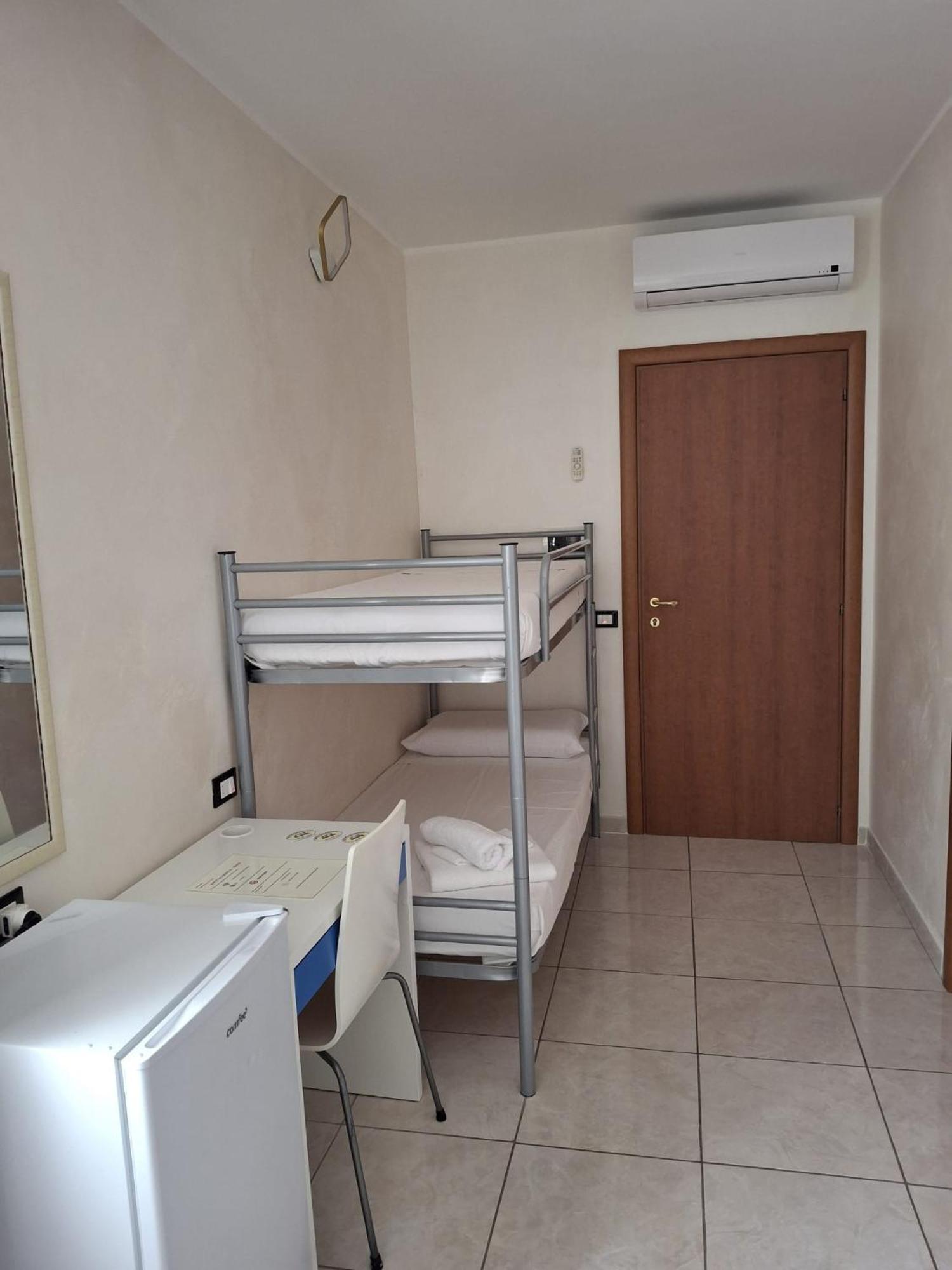 Affittacamere Da Rocco Lesina Exterior foto