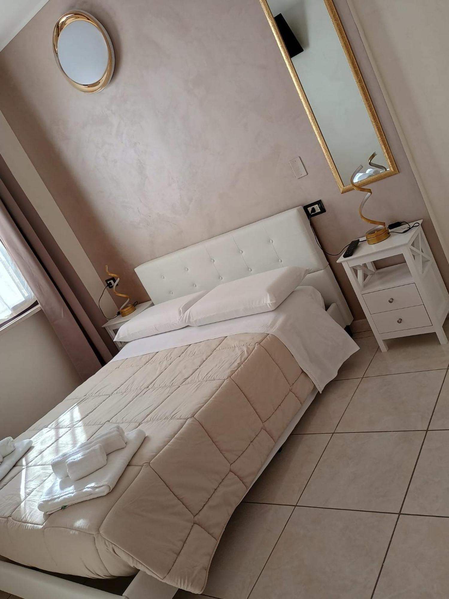Affittacamere Da Rocco Lesina Exterior foto